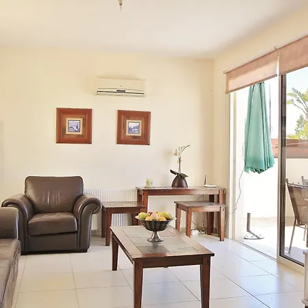 Atlantica 4 Bedroom Near The * Paralimni