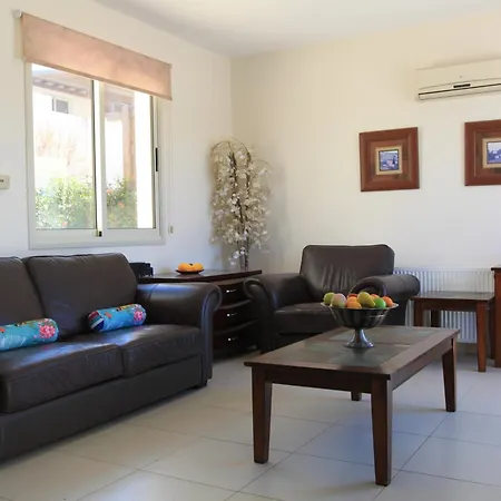 Villa Atlantica 4 Bedroom Near The Paralimni